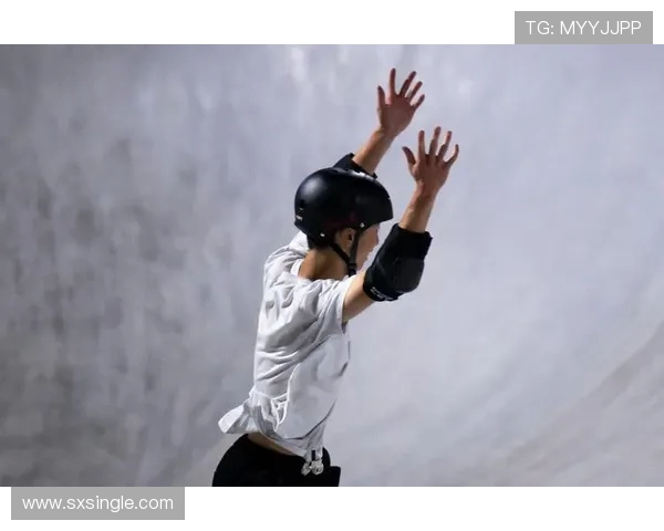 成都滑板队在世界攀岩锦标赛中的速度表现引发热议与期待